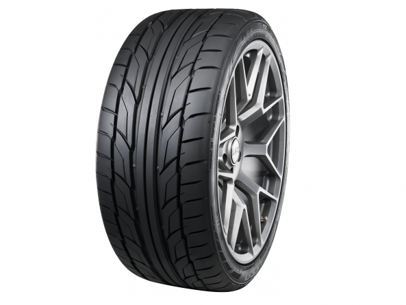 фото шины NITTO NT555G2 225/35 R20 90W